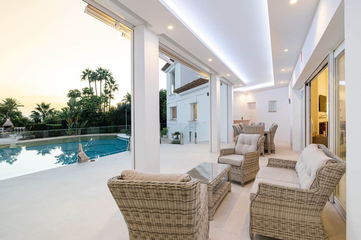 Detached Villa in El Paraiso — photo 3 of 10