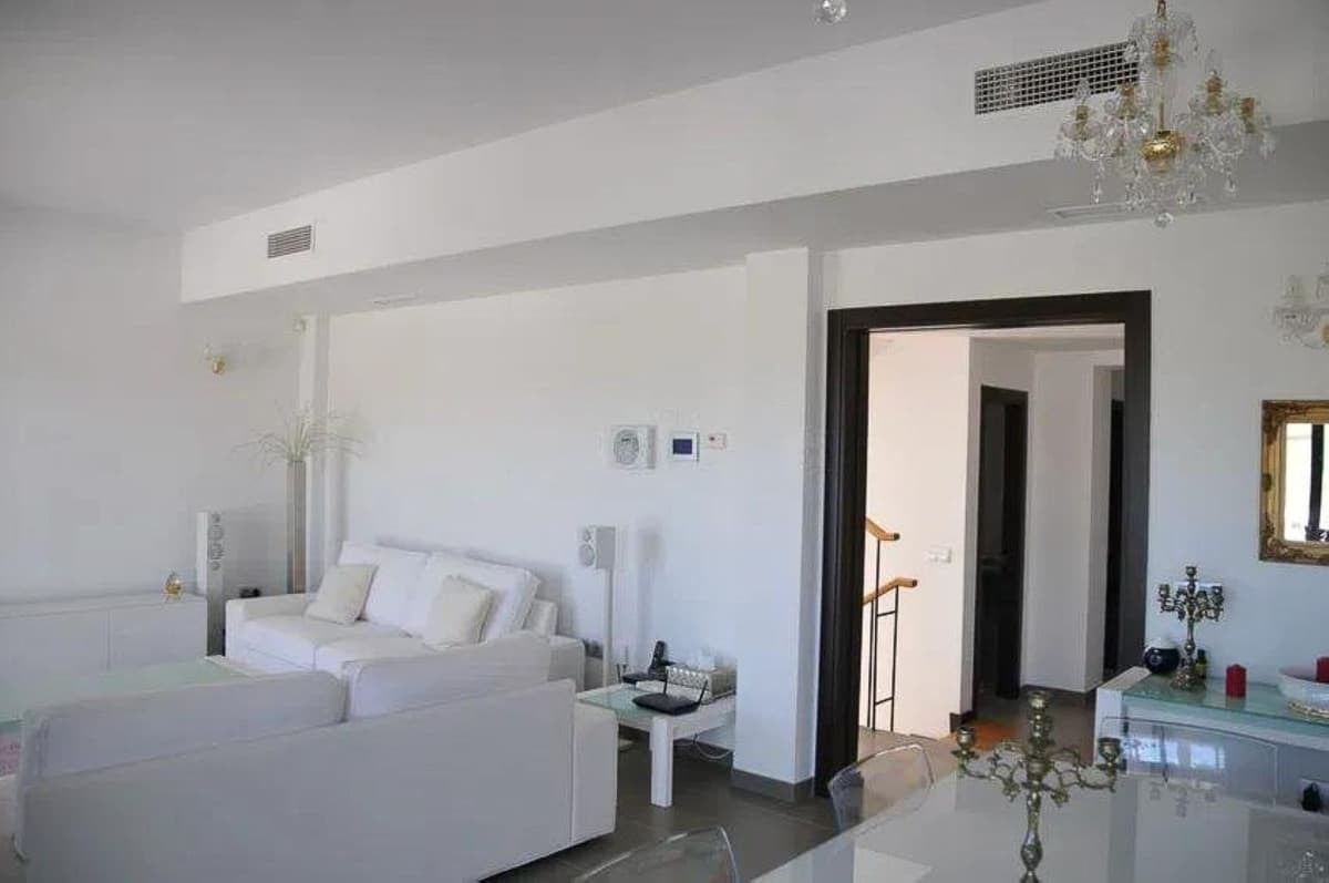 Semi-Detached House in Valle Romano — photo 6 of 10