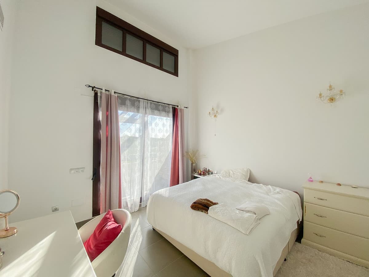 Semi-Detached House in Valle Romano — photo 9 of 10