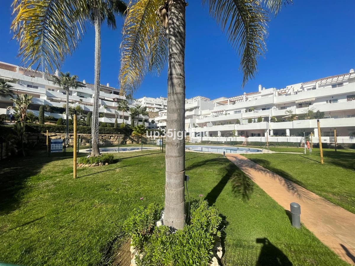 Penthouse in Estepona — photo 2 of 10