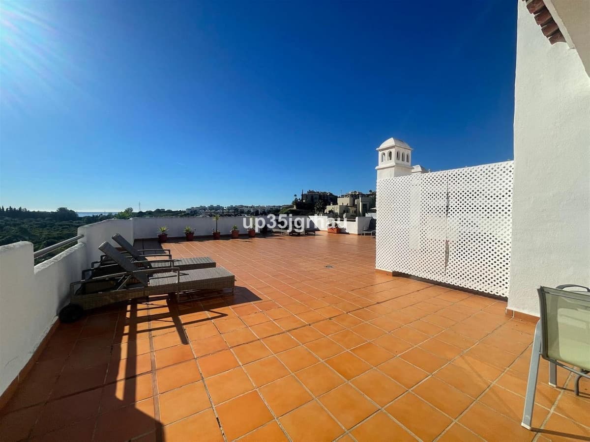 Penthouse in Estepona — photo 9 of 10