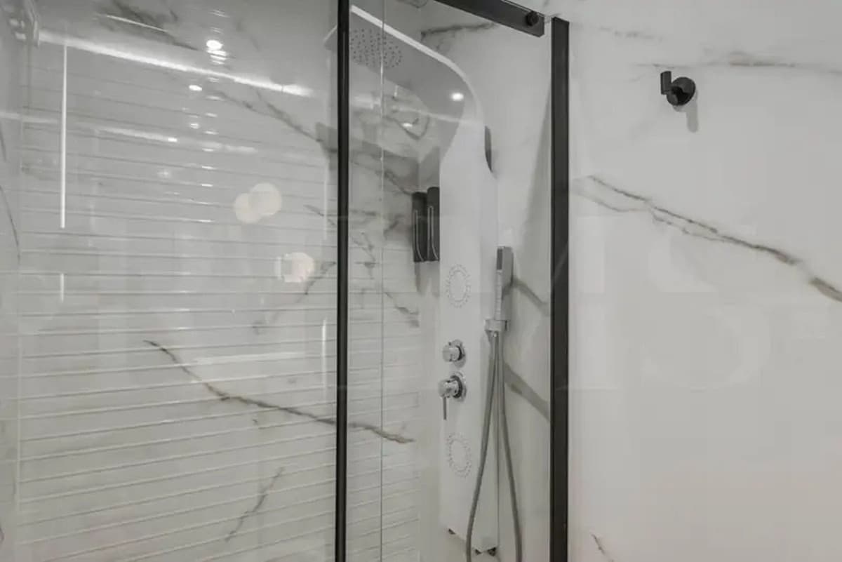 Middle Floor Apartment in Málaga Centro — photo 9 of 10