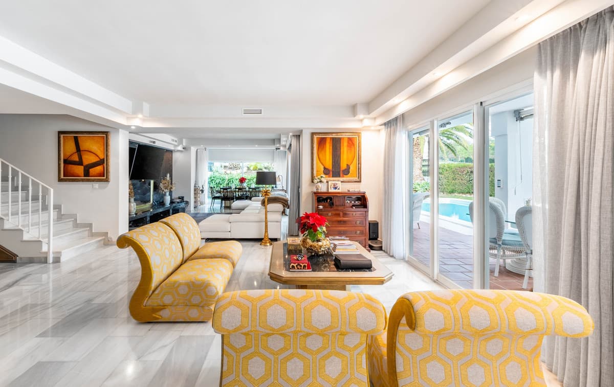 Semi-Detached House in La Quinta — photo 10 of 10