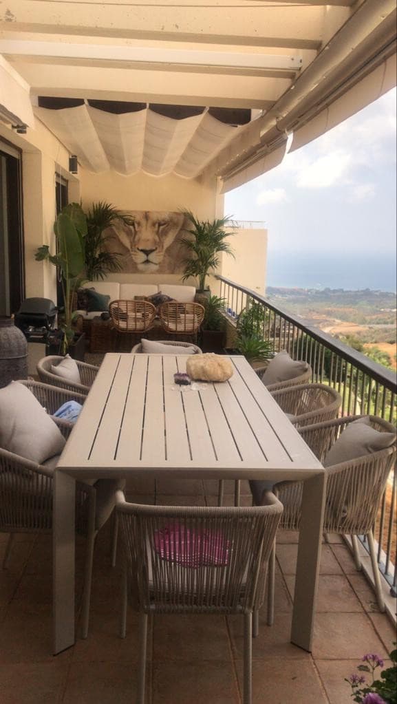 Middle Floor Apartment in Los Monteros — photo 2 of 10