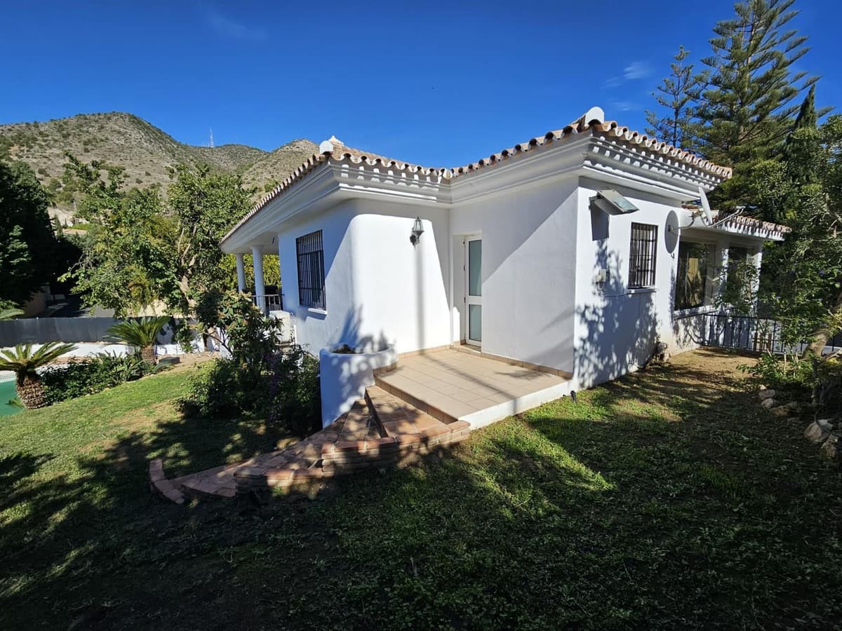 Detached Villa in Benalmadena — photo 2 of 10