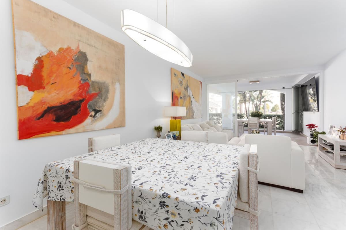 Ground Floor Apartment in San Pedro de Alcántara — photo 8 of 10