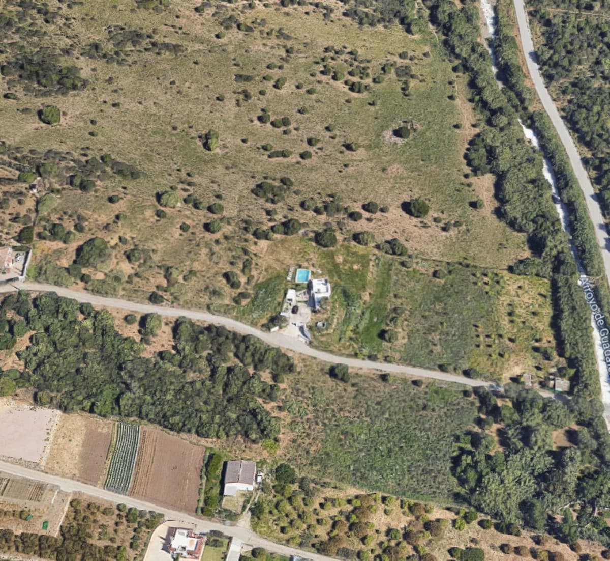 Land in Estepona — photo 1 of 1