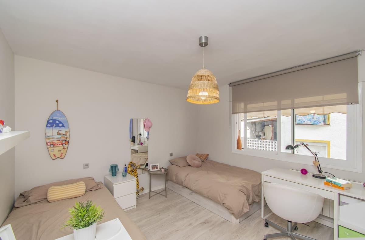 Middle Floor Apartment in Marbella — photo 7 of 10