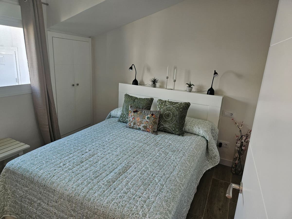 Penthouse in The Golden Mile — photo 8 of 10