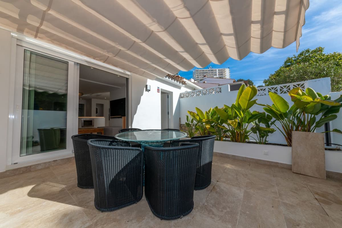 Townhouse in Nueva Andalucía — photo 1 of 9