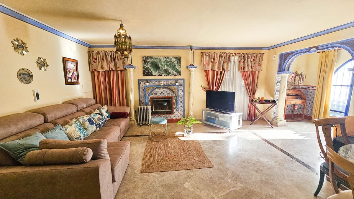 Semi-Detached House in Casares Playa — photo 7 of 10