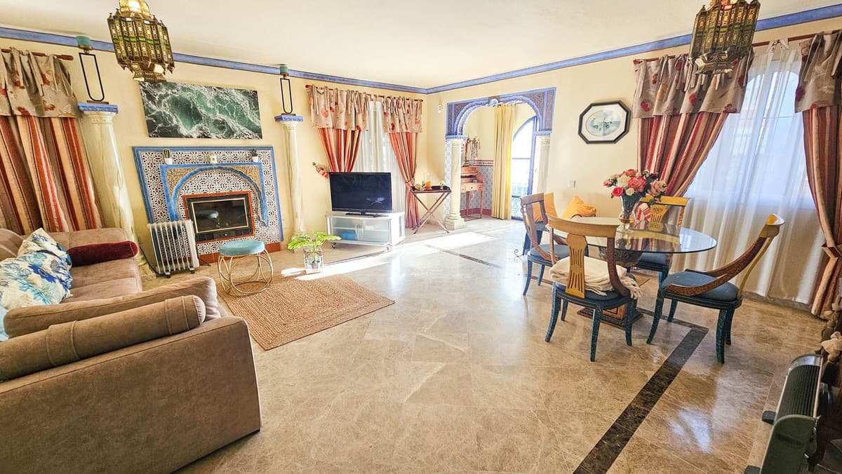 Semi-Detached House in Casares Playa — photo 10 of 10