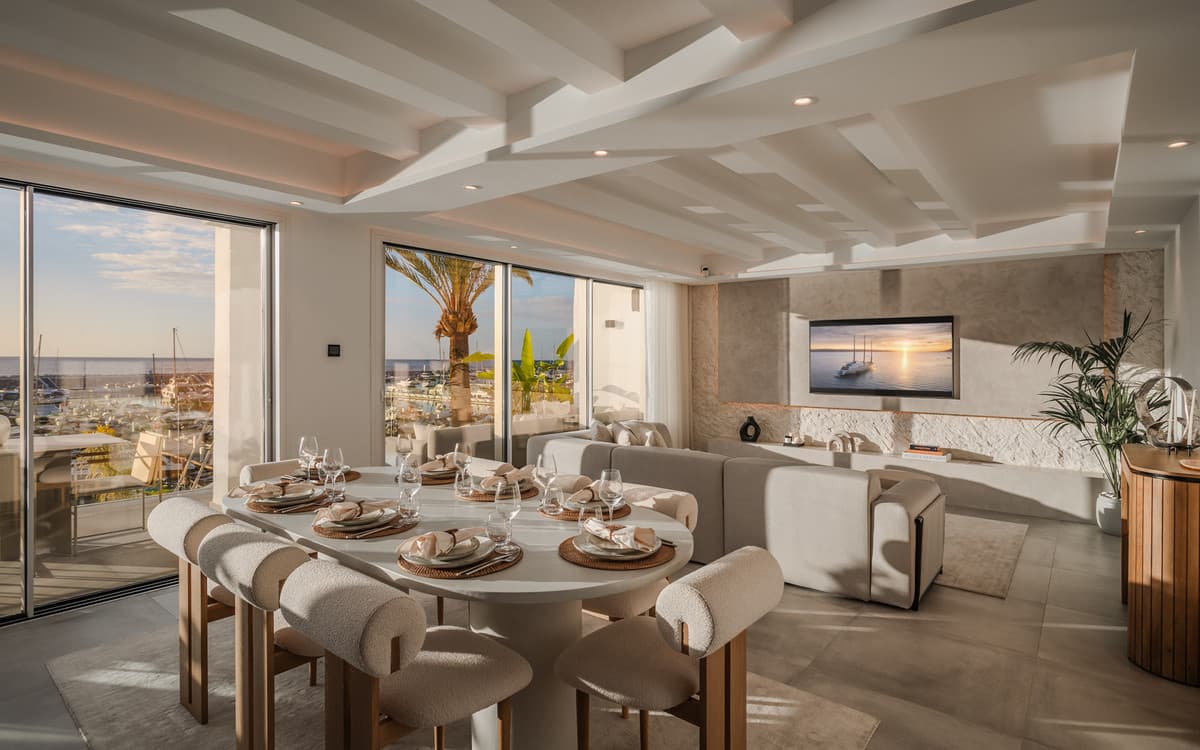 Penthouse in Puerto Banús — photo 1 of 10