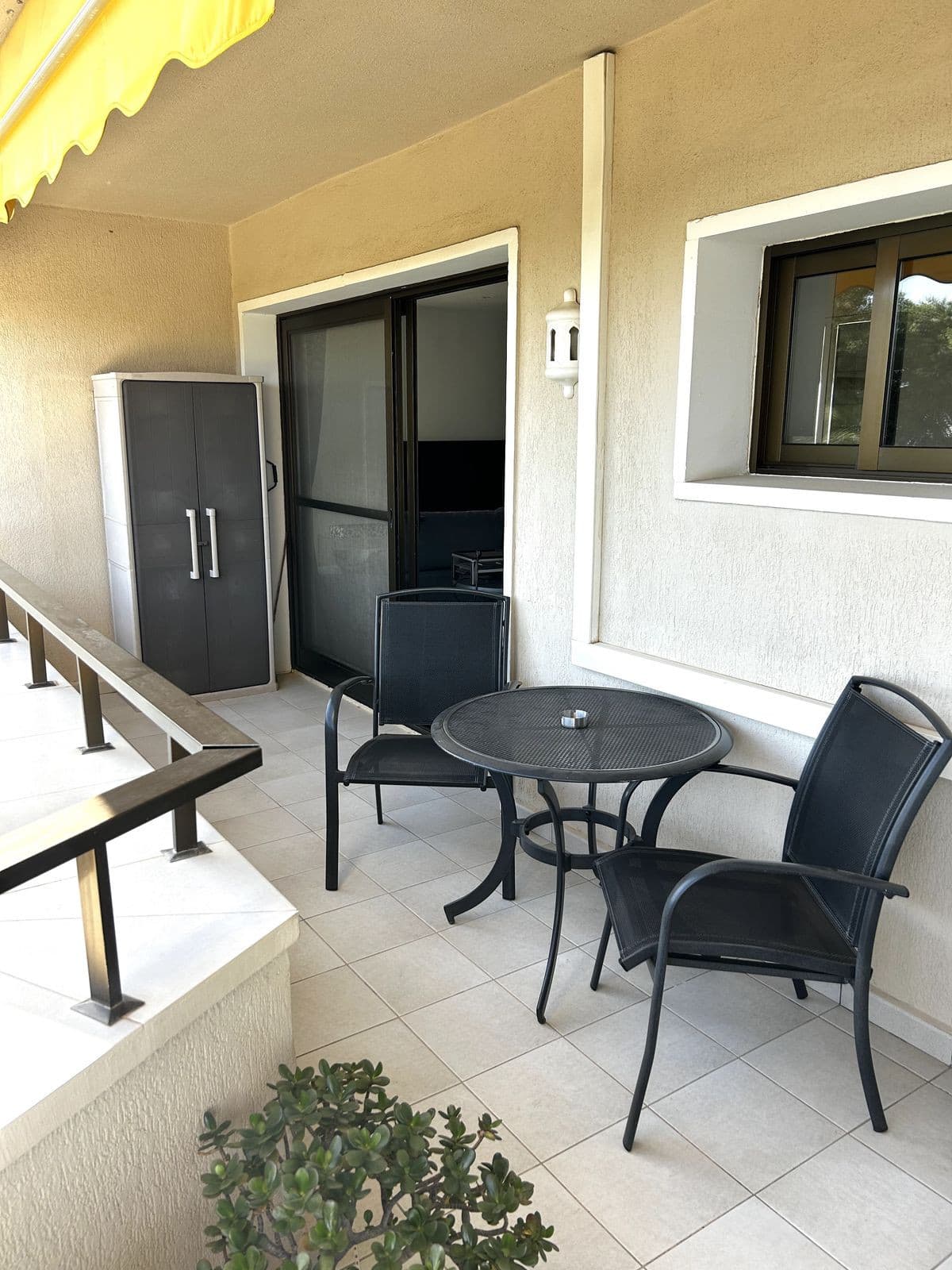 Middle Floor Apartment in Estepona — photo 5 of 10