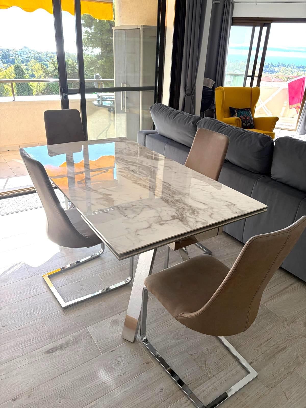 Middle Floor Apartment in Estepona — photo 10 of 10