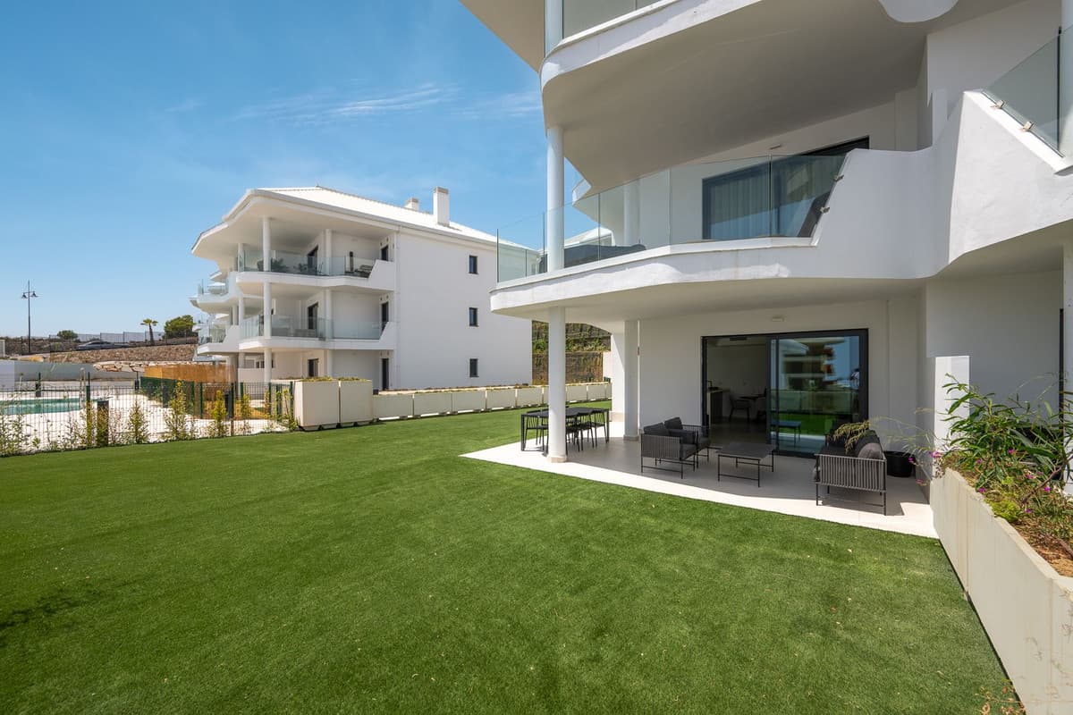 Ground Floor Apartment in Fuengirola — photo 1 of 10