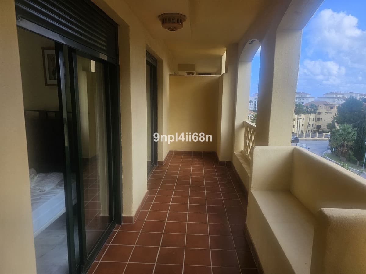 Middle Floor Apartment in Riviera del Sol — photo 6 of 10