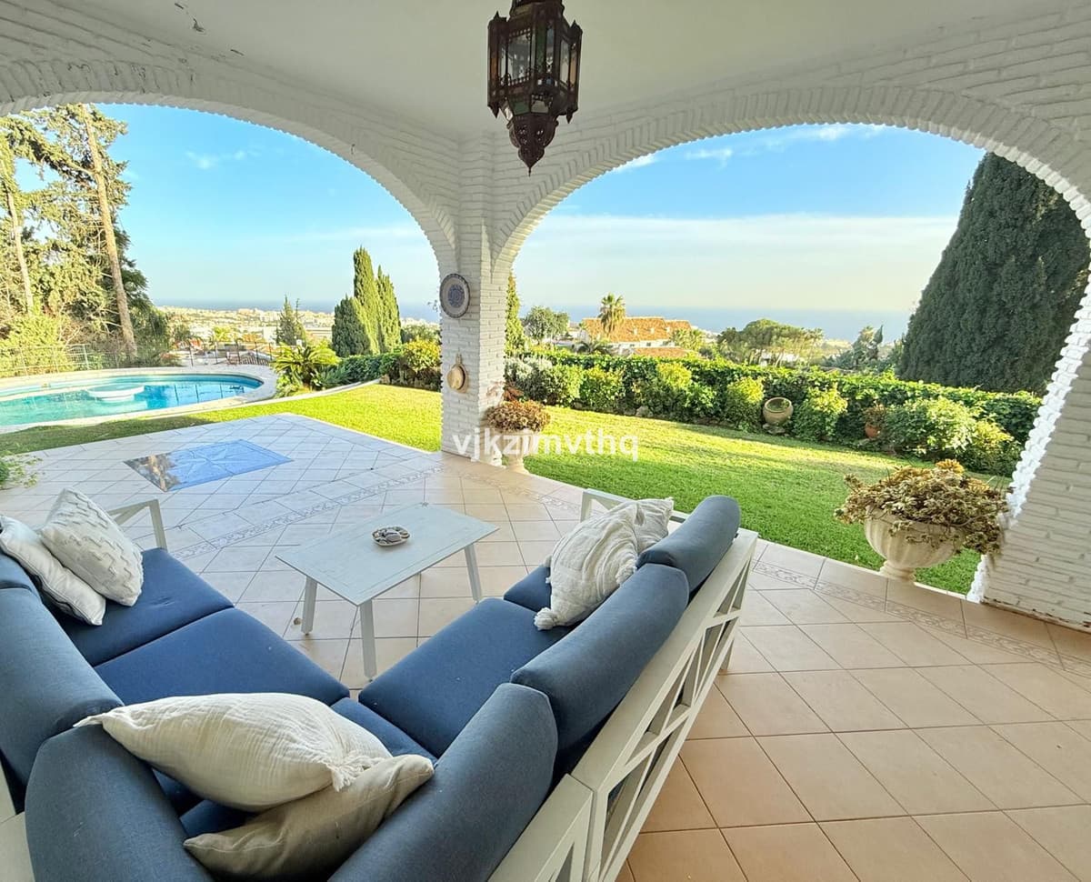Detached Villa in Benalmadena Pueblo — photo 2 of 10