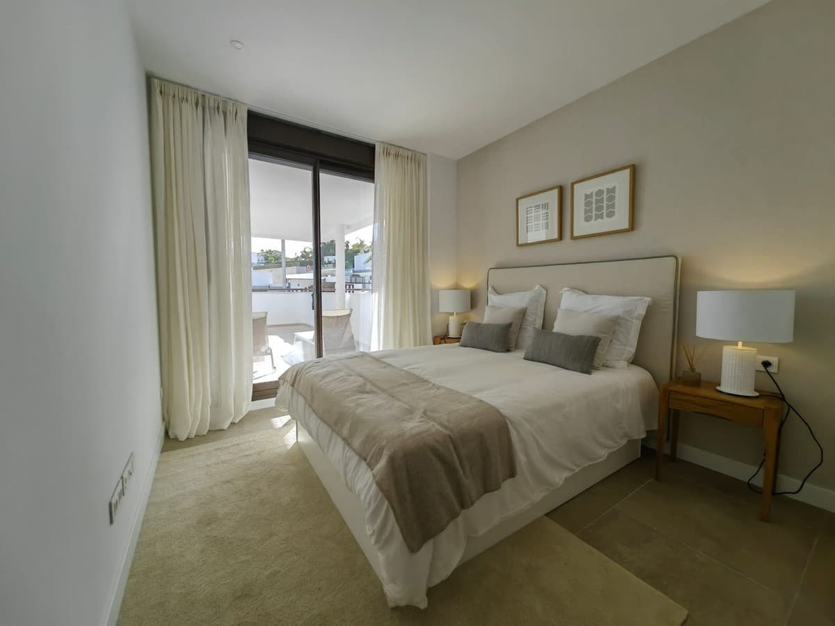 Ground Floor Apartment in Estepona — photo 4 of 10