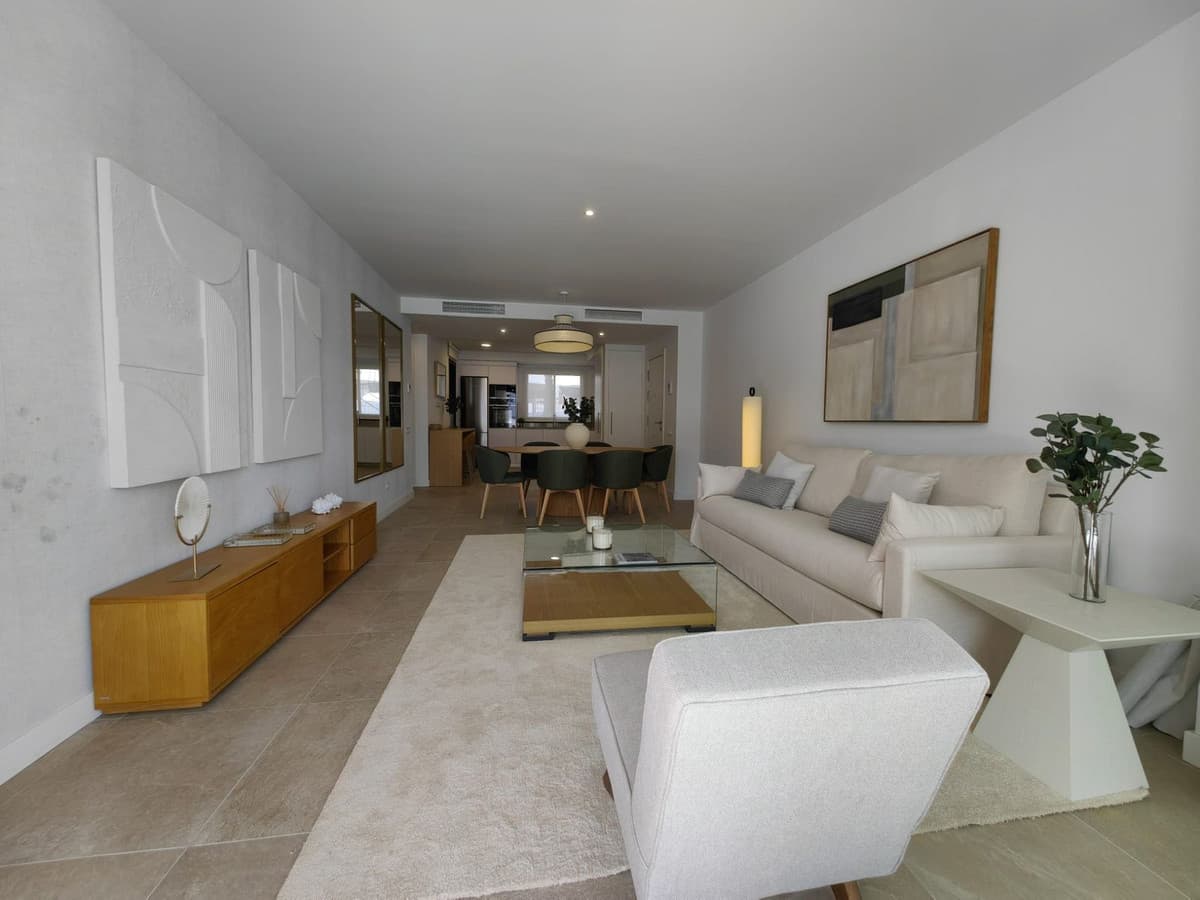 Ground Floor Apartment in Estepona — photo 8 of 10