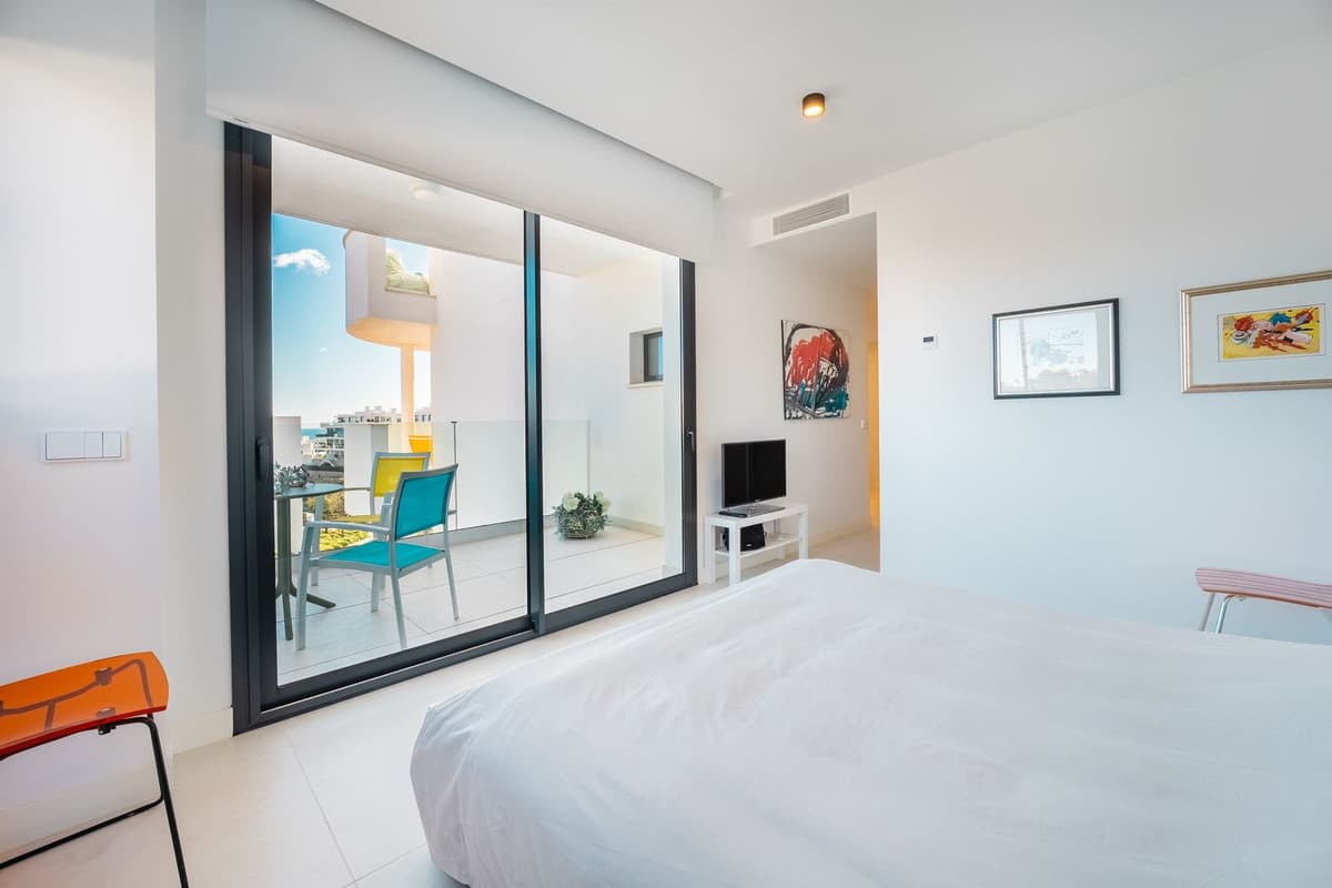 Middle Floor Apartment in Fuengirola — photo 8 of 10