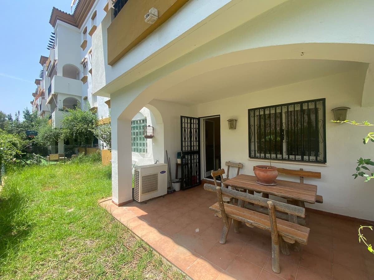 Ground Floor Apartment in Nagüeles — photo 7 of 10