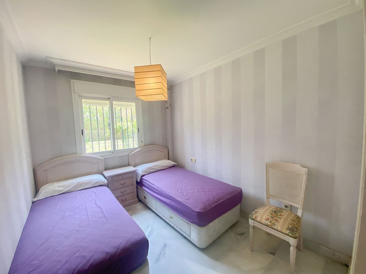 Ground Floor Apartment in Nagüeles — photo 10 of 10