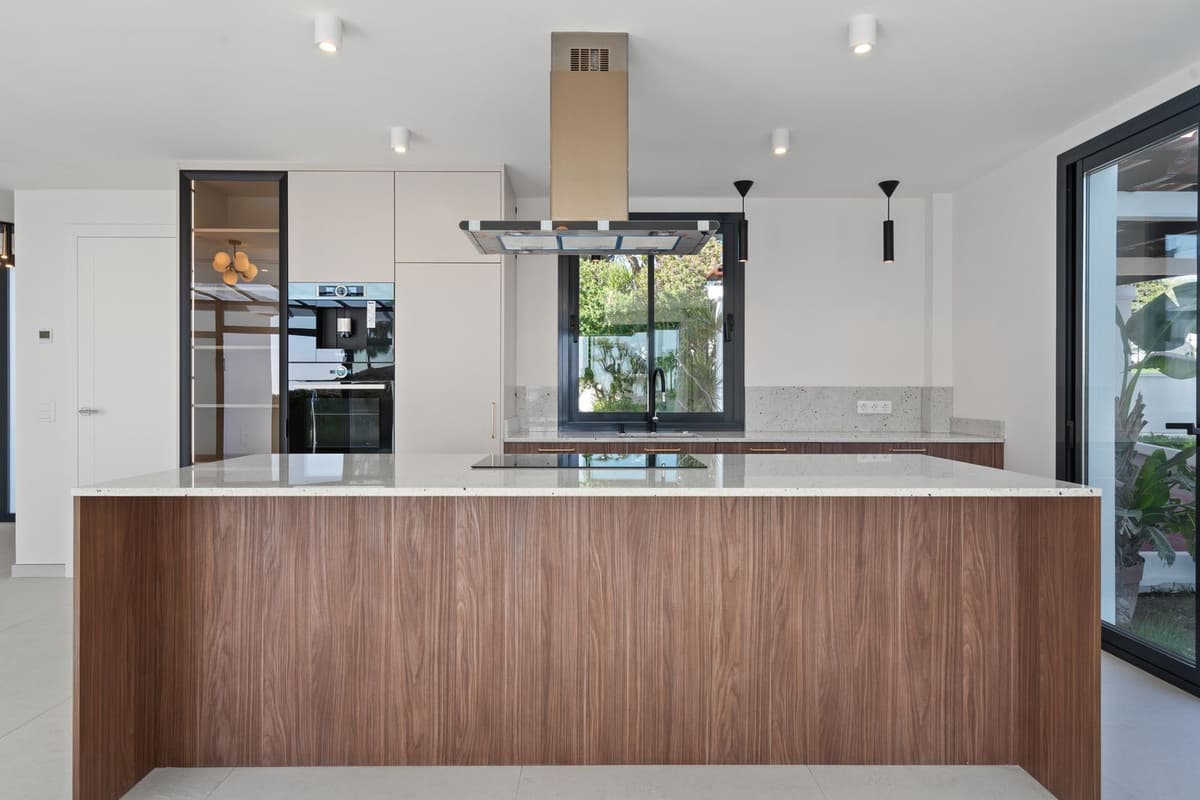 Detached Villa in Elviria — photo 10 of 10