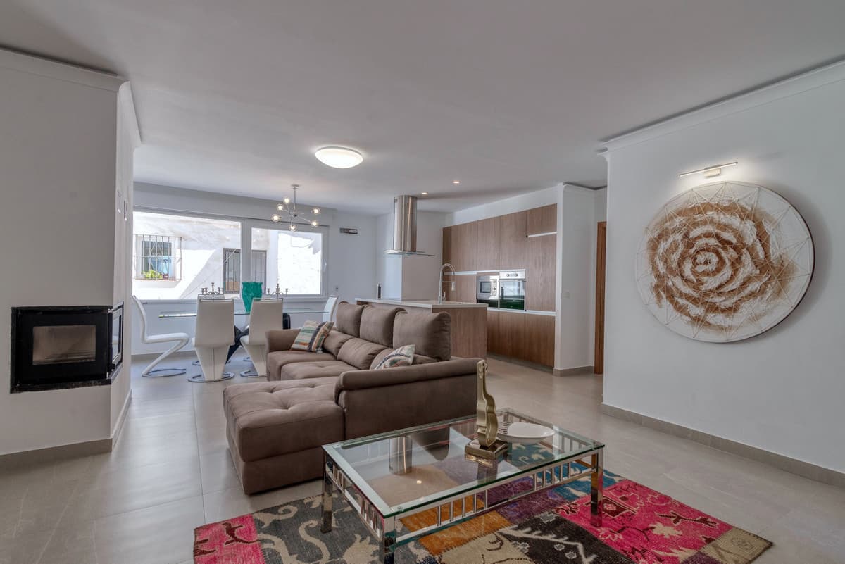 Middle Floor Apartment in Puerto Banús — photo 3 of 10