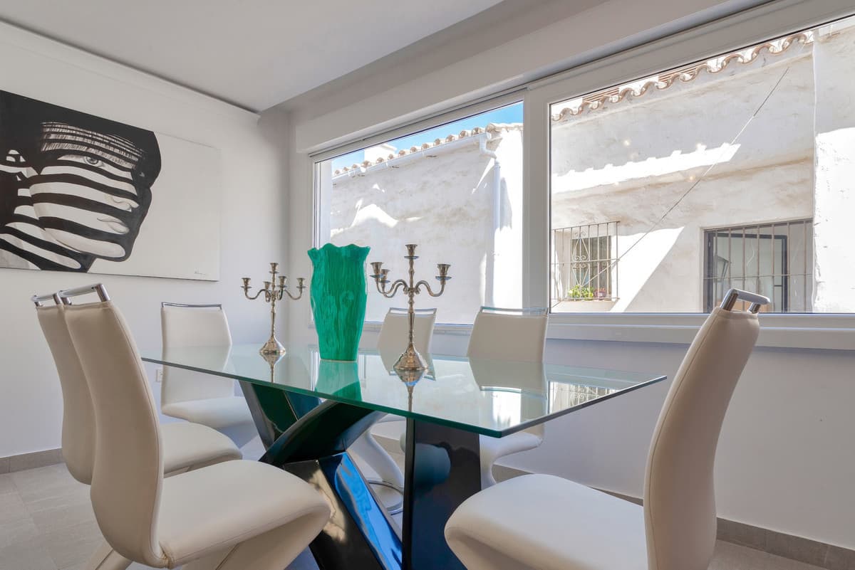 Middle Floor Apartment in Puerto Banús — photo 4 of 10