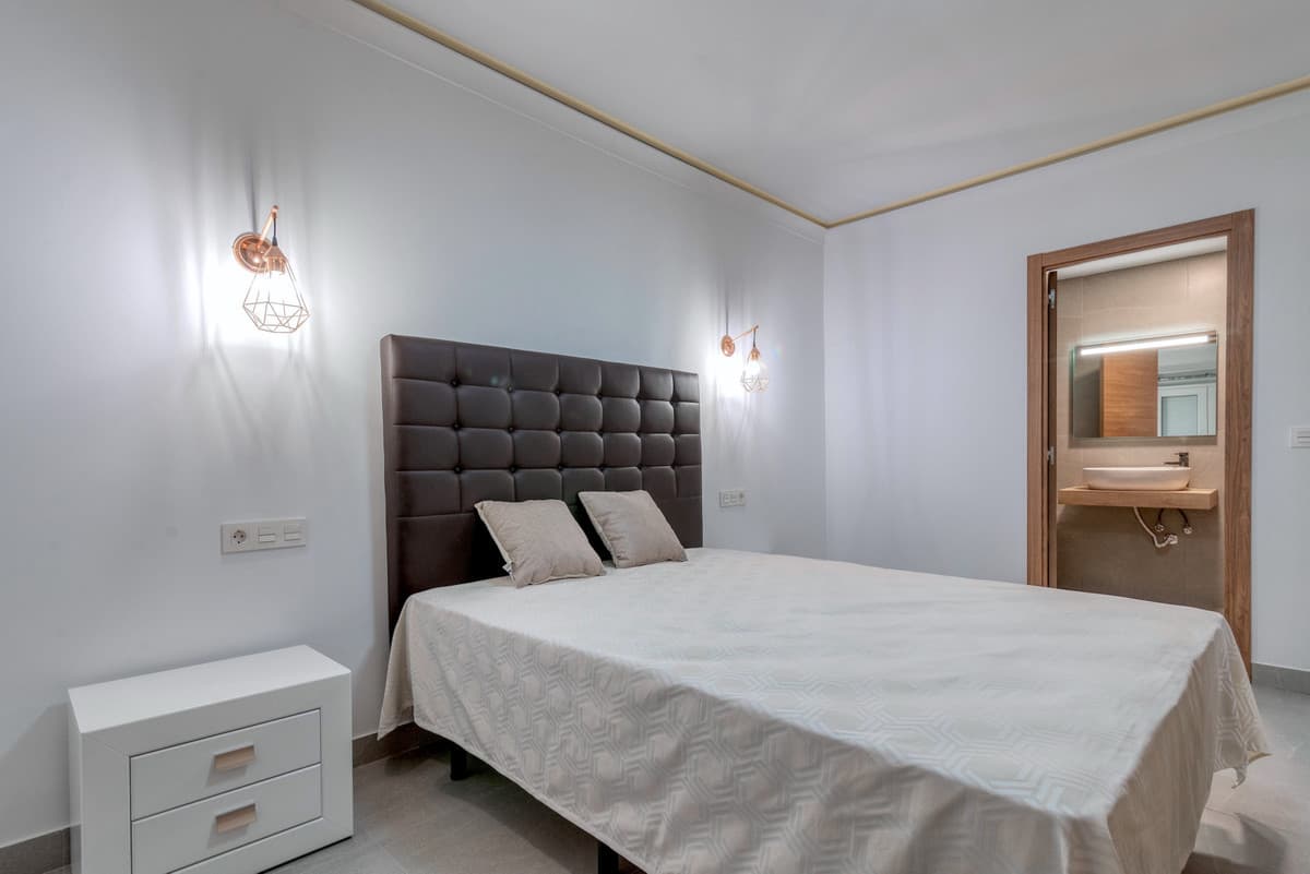 Middle Floor Apartment in Puerto Banús — photo 9 of 10