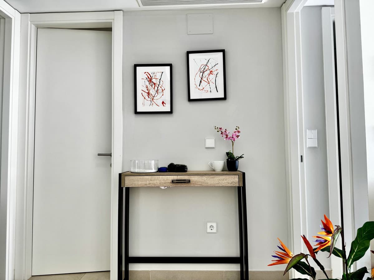 Middle Floor Apartment in Torreblanca — photo 8 of 10