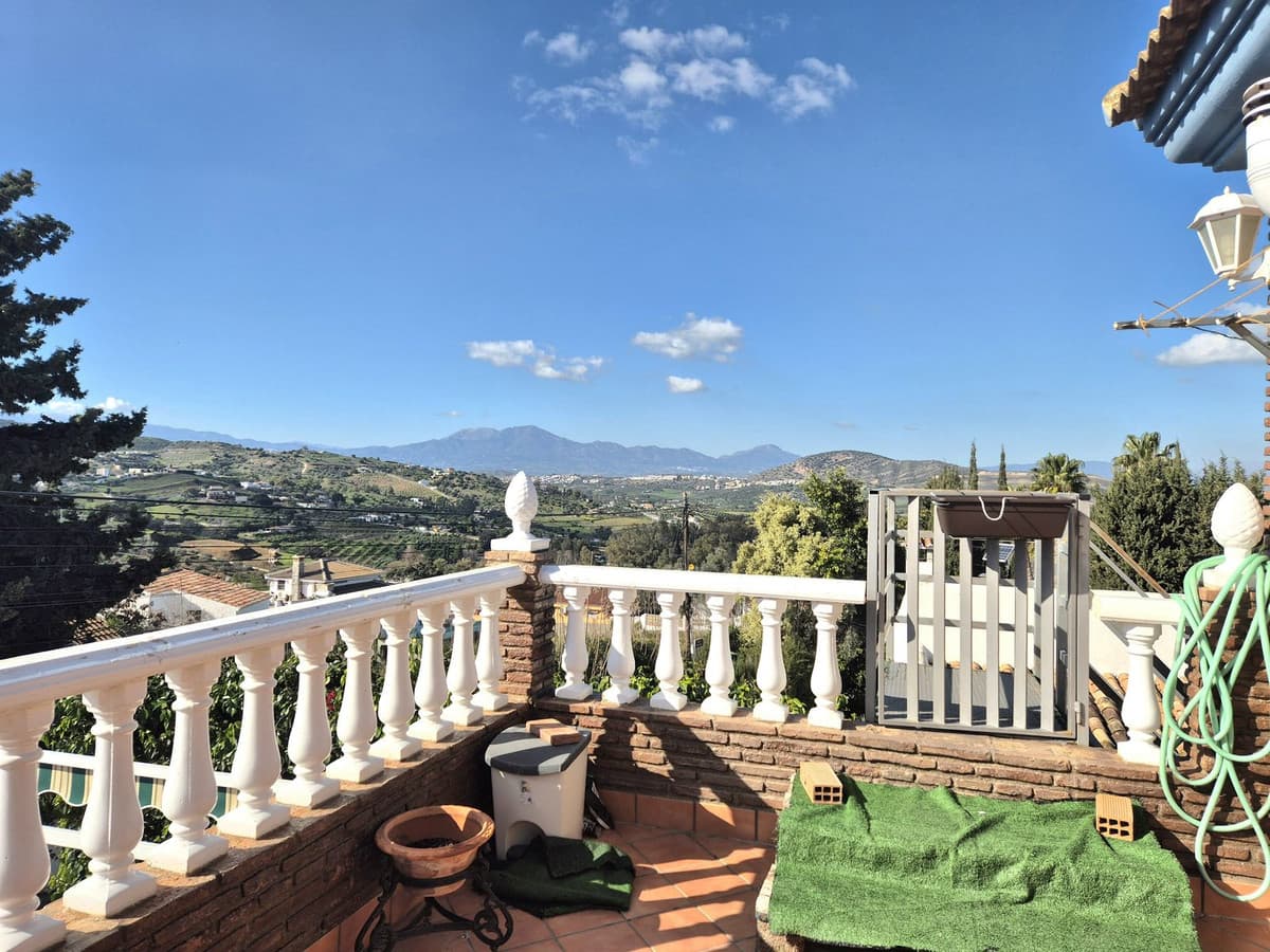 Semi-Detached House in Alhaurín el Grande — photo 2 of 10