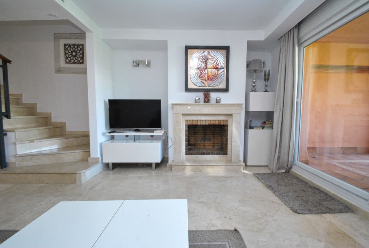 Townhouse in Cabopino — photo 4 of 10