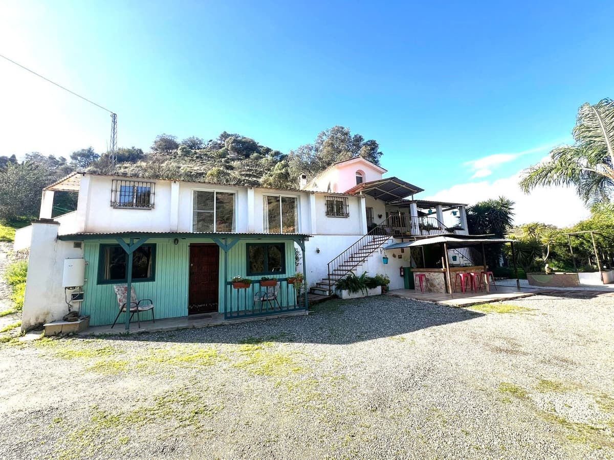 Cortijo in Coín — photo 1 of 10