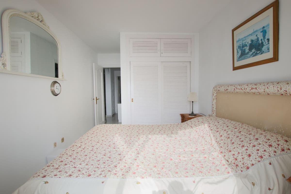Penthouse in Calahonda — photo 8 of 10