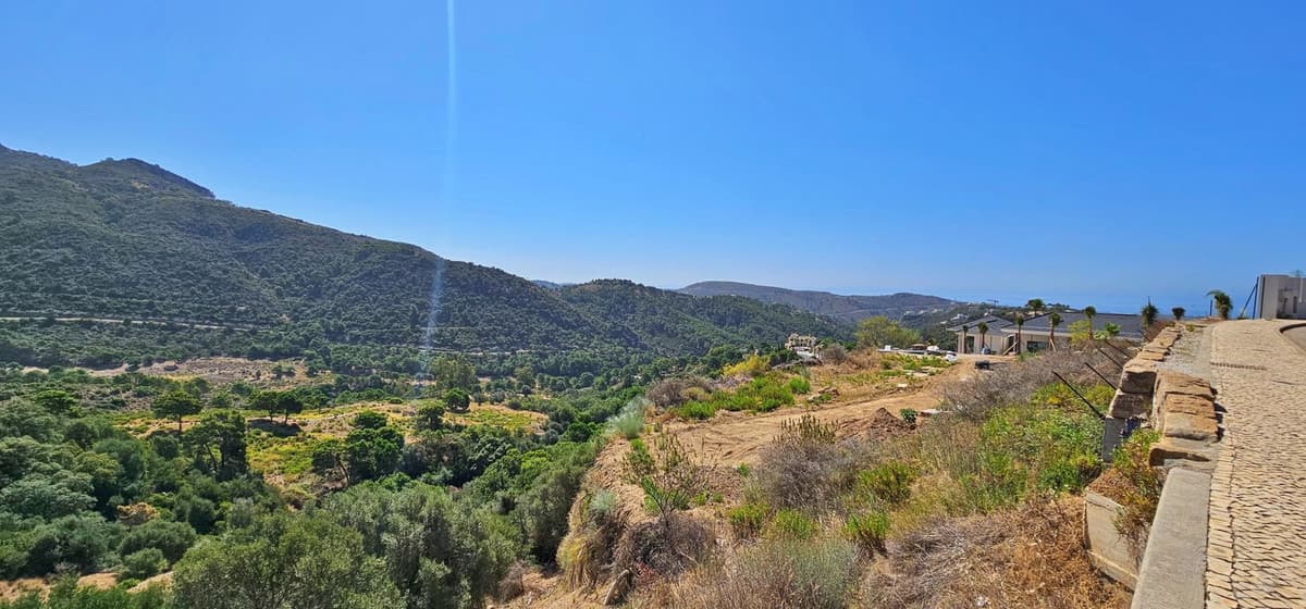 Residential Plot in Benahavís — photo 3 of 10