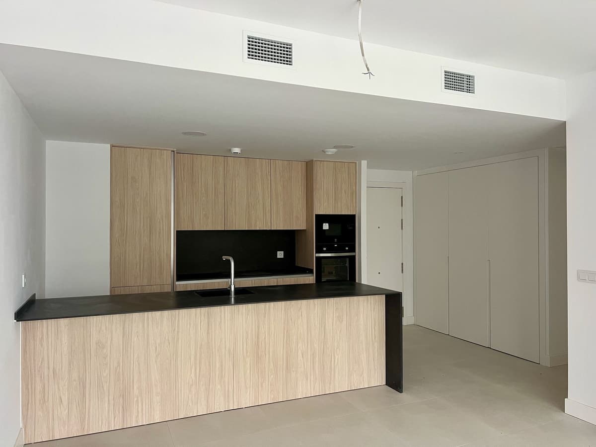 Middle Floor Apartment in Fuengirola — photo 3 of 10