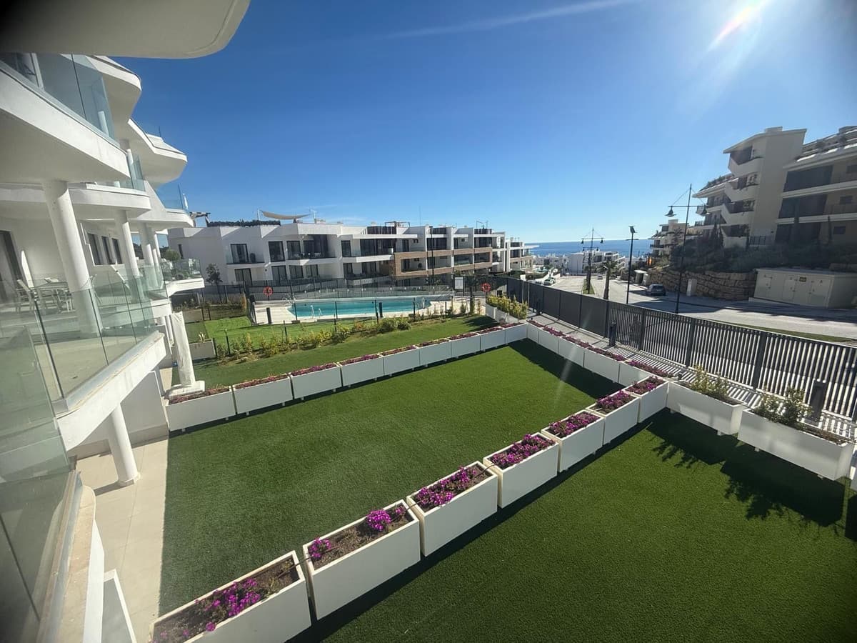 Middle Floor Apartment in Fuengirola — photo 4 of 10