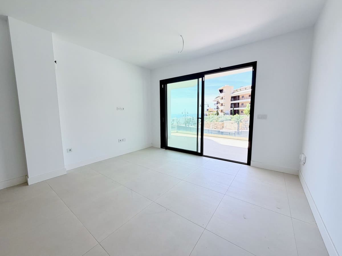 Middle Floor Apartment in Fuengirola — photo 6 of 10