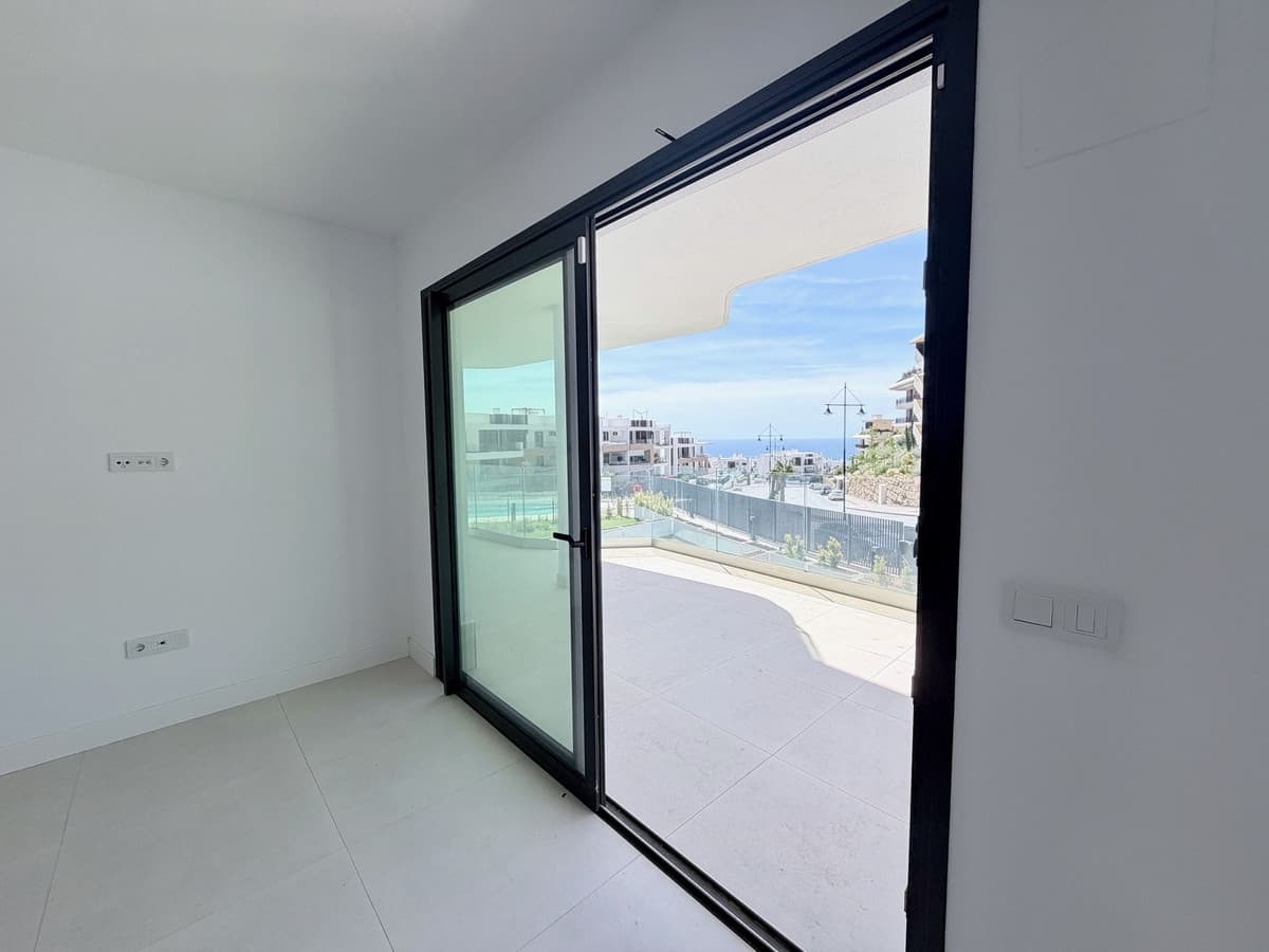 Middle Floor Apartment in Fuengirola — photo 7 of 10