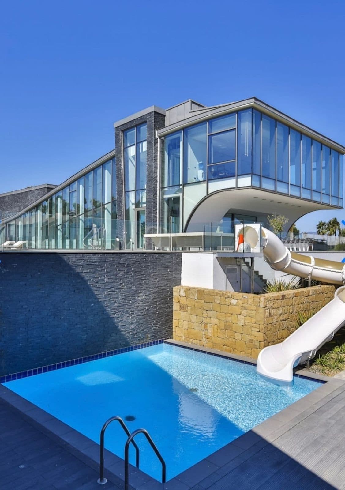 Detached Villa in Sotogrande — photo 3 of 10