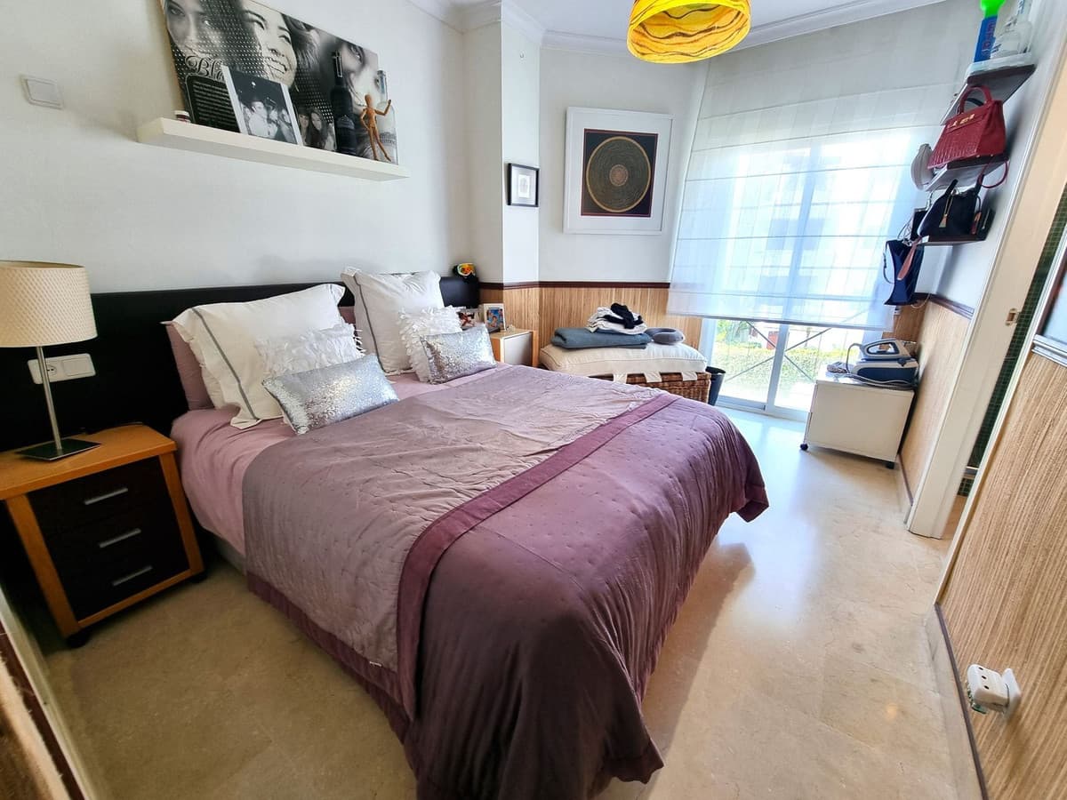 Top Floor Apartment in Estepona — photo 4 of 10