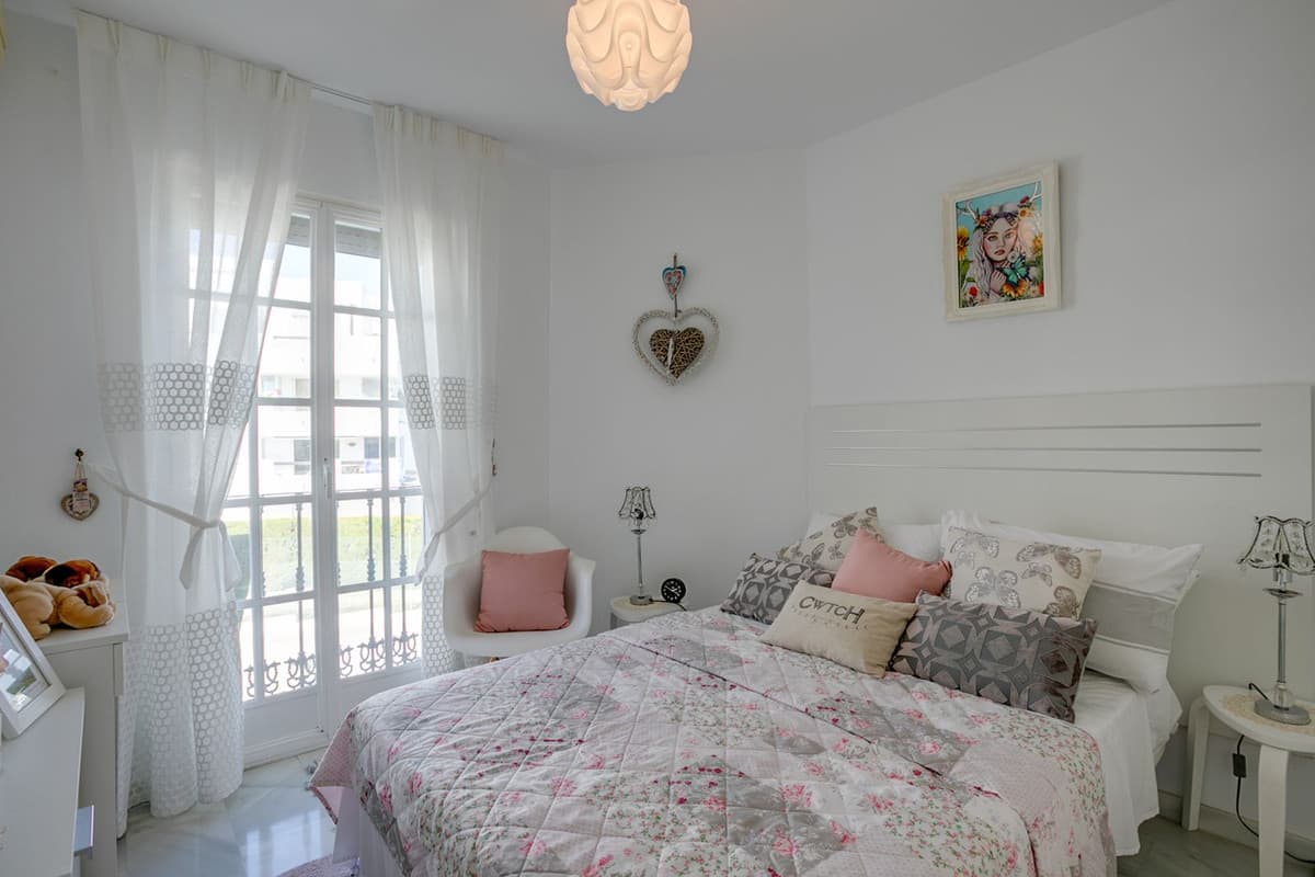 Townhouse in Bel Air — photo 8 of 10