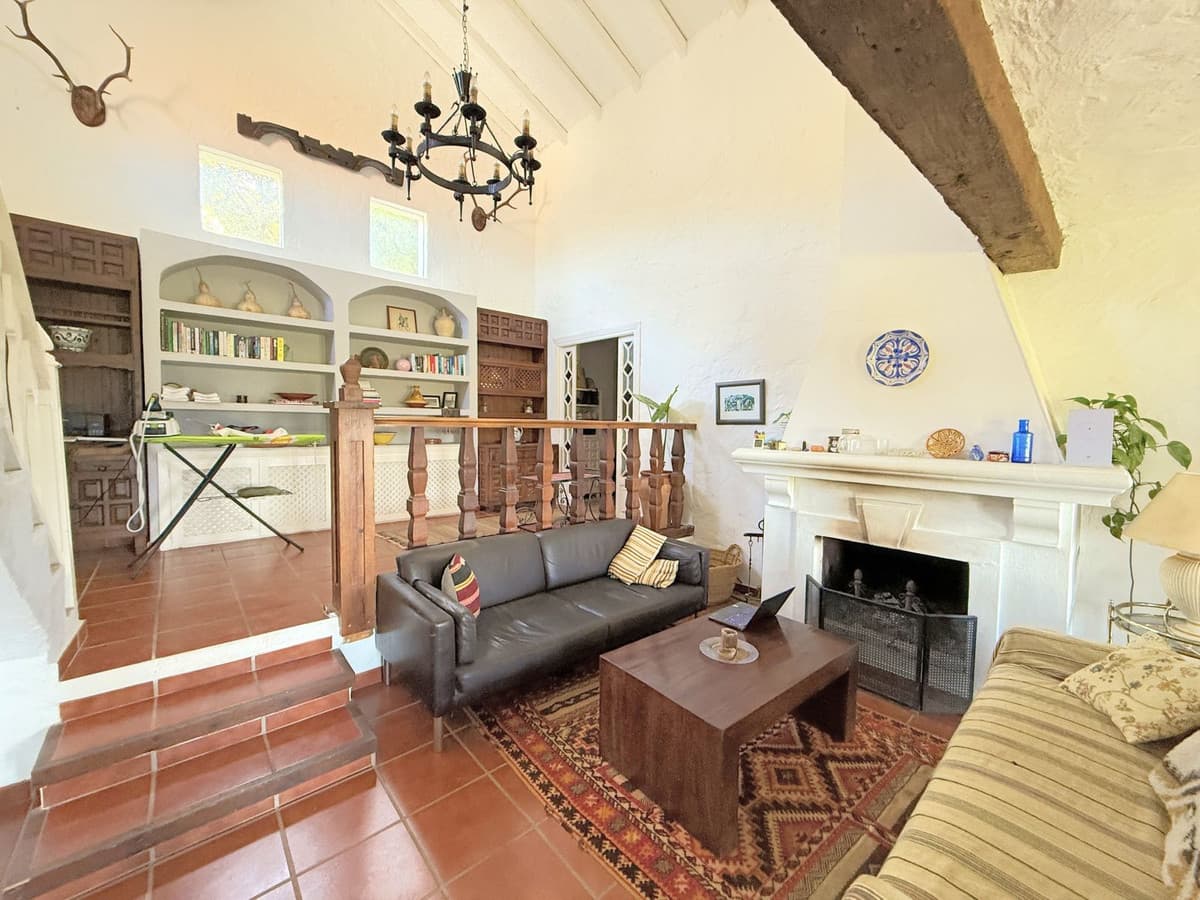 Detached Villa in Casares — photo 8 of 10