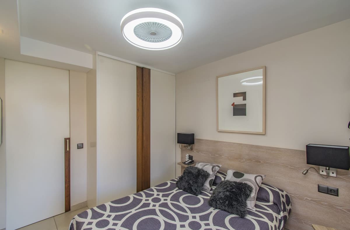 Middle Floor Apartment in Marbella — photo 10 of 10
