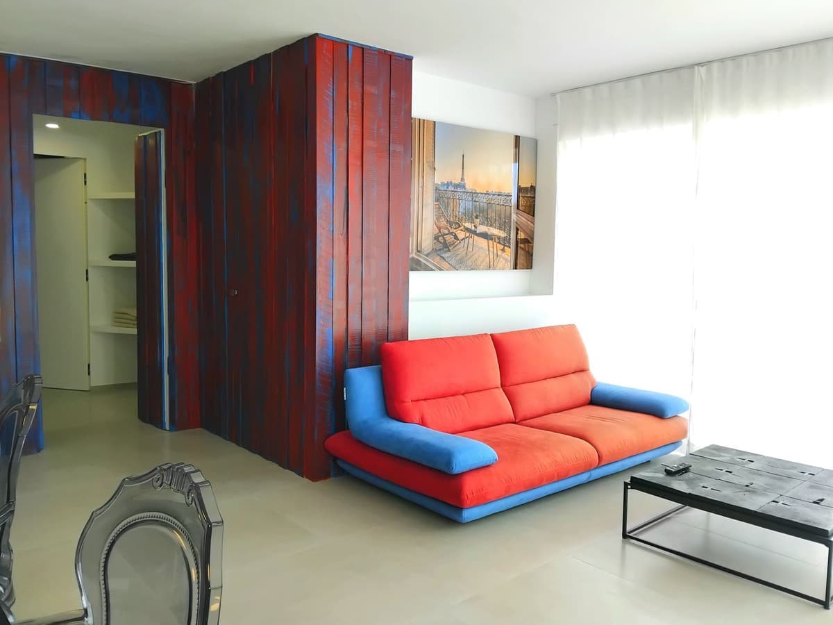 Middle Floor Apartment in Puerto Banús — photo 1 of 10