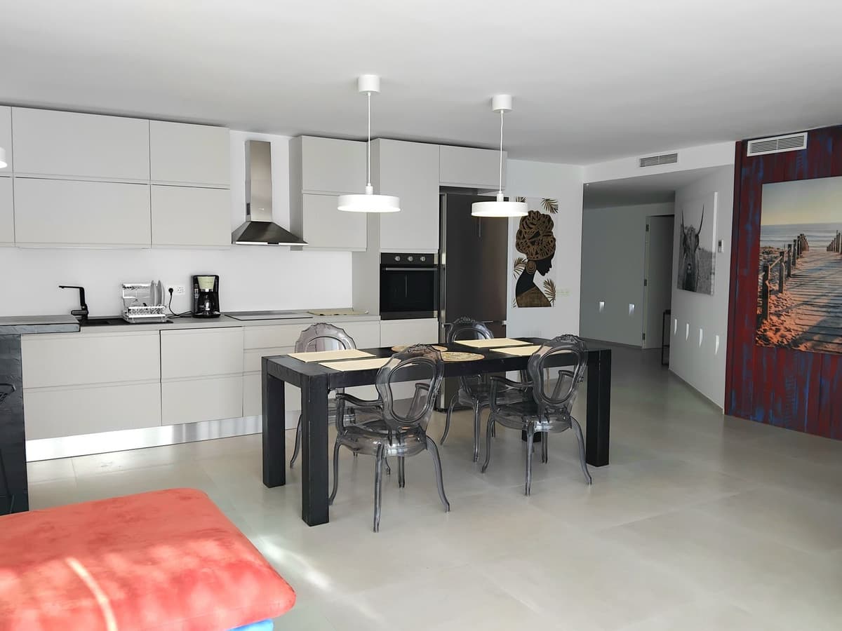 Middle Floor Apartment in Puerto Banús — photo 5 of 10