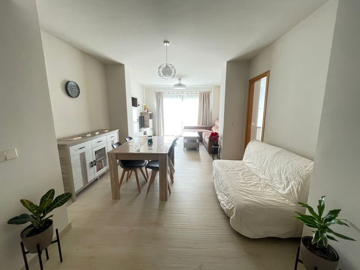 Middle Floor Apartment in Estepona — photo 1 of 10