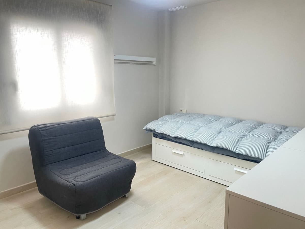 Middle Floor Apartment in Estepona — photo 4 of 10